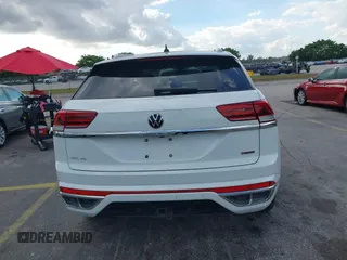 2021 Volkswagen Atlas SEL Premium R-Line with VIN 1V2FE2CA2MC206046, listed as a IAAI auction lot 41547596 with 13,805 mi miles and . Bid and sale history available at DreamBid. Image 16.