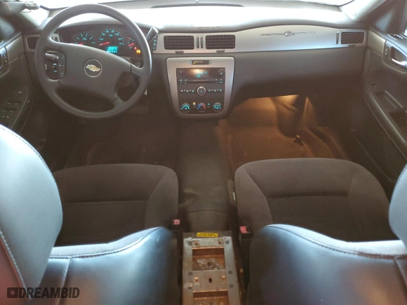 2013 Chevrolet Impala Police with VIN 2G1WD5E30D1256723, listed as a Copart auction lot 81389584 with 103,990 mi miles and Salvage Title. Bid and sale history available at carsss.com. Image 8.
