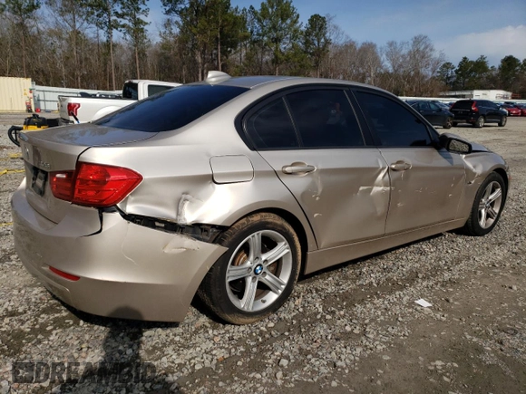 2013 BMW 3 Series 328i z VIN WBA3C1C55DF444427, wystawiony jako Copart lot #43200905 z przebiegiem 188 742 mil mil oraz Szkoda całkowita • Salvage title. Historia ofert i sprzedaży dostępna na DreamBid. Obrazek 3.