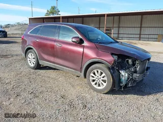 2020 Kia Sorento LX V6 with VIN 5XYPG4A51LG621936, listed as a IAAI auction lot 41178716 with 146,000 mi miles. Bid and sale history available at carsss.com. Image 1.