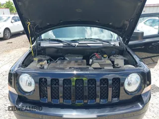 2016 Jeep Patriot Latitude with VIN 1C4NJRFB4GD809651, listed as a IAAI auction lot 42510212 with 47,887 mi miles and . Bid and sale history available at DreamBid. Image 10.