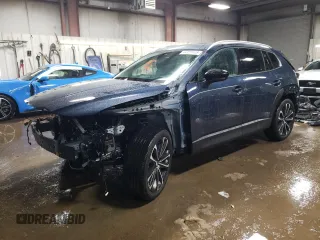 2024 Mazda CX-50 Premium z VIN 7MMVABDY0RN174004, wystawiony jako Copart lot #44727115 z przebiegiem 4796 mil mil oraz Szkody całkowita. Historia ofert i sprzedaży dostępna na DreamBid. Obrazek 1.