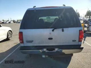 1998 Ford Expedition XLT with VIN 1FMRU17L4WLB16662, listed as a Copart auction lot 85239524 with 255,214 mi miles and Clean Title. Bid and sale history available at carsss.com. Image 6.
