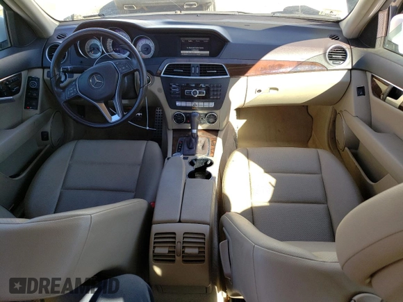 2013 Mercedes-Benz C 300 Sport with VIN WDDGF8AB1DG079449, listed as a Copart auction lot 48121915 with 103,766 mi miles and Clean Title. Bid and sale history available at DreamBid. Image 8.