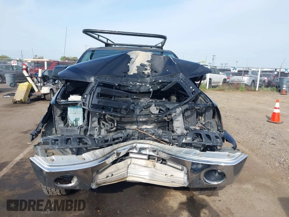 2010 Toyota Tundra z VIN 5TFUW5F12AX134255, wystawiony jako IAAI lot #42039814 z przebiegiem 145 917 mil mil oraz . Historia ofert i sprzedaży dostępna na DreamBid. Obrazek 6.