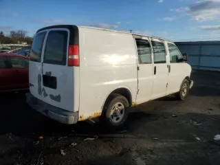 2007 Chevrolet Express Cargo z VIN 1GCFG15X071227758, wystawiony jako Copart lot #42600545 z przebiegiem 161 145 mil mil oraz Szkoda całkowita • Salvage title. Historia ofert i sprzedaży dostępna na DreamBid. Obrazek 3.