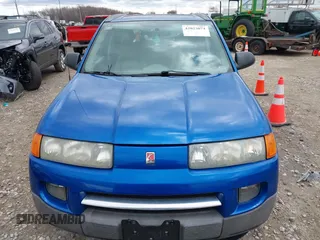 2004 Saturn VUE V6 with VIN 5GZCZ53414S820661, listed as a IAAI auction lot 42023074 with 176,339 mi miles. Bid and sale history available at carsss.com. Image 6.