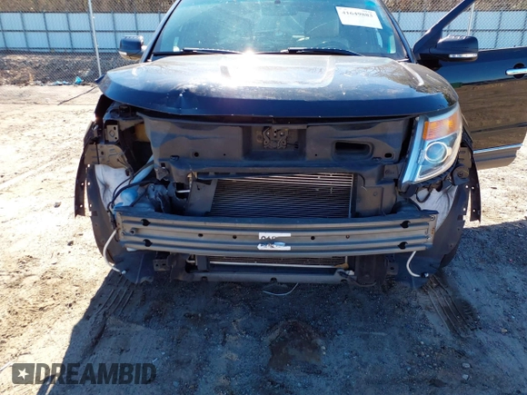 2014 Ford Explorer Limited with VIN 1FM5K7F84EGB61659, listed as a IAAI auction lot 41649883 with 190,000 mi miles and . Bid and sale history available at carsss.com. Image 6.
