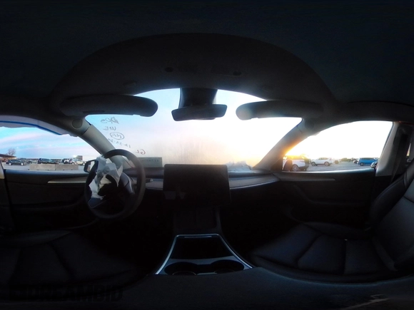 2023 Tesla Model Y Long Range z VIN 7SAYGDEE2PA166042, wystawiony jako IAAI lot #41348960 z przebiegiem Nie podano mil oraz . Historia ofert i sprzedaży dostępna na DreamBid. Obrazek 18.