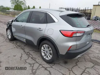 2022 Ford Escape SE z VIN 1FMCU0G62NUB32670, wystawiony jako IAAI lot #42259177 z przebiegiem 67 692 mil mil oraz . Historia ofert i sprzedaży dostępna na DreamBid. Obrazek 3.