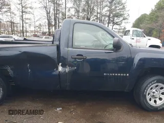 2008 Chevrolet Silverado 1500 Work Truck with VIN 1GCEC14C08Z106821, listed as a IAAI auction lot 41803709 with 68,334 mi miles. Bid and sale history available at carsss.com. Image 14.