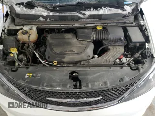 2020 Chrysler Voyager LXI with VIN 2C4RC1DG0LR268472, listed as a Copart auction lot 44815045 with 122,861 mi miles and Salvage Title. Bid and sale history available at carsss.com. Image 12.