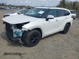 2021 Toyota Highlander XLE z VIN 5TDHZRBH7MS062420, wystawiony jako IAAI lot #41918161 z przebiegiem 136 842 mil mil oraz . Historia ofert i sprzedaży dostępna na DreamBid. Obrazek 2.