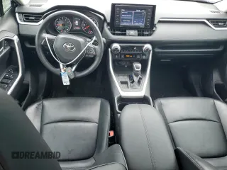 2021 Toyota RAV4 XLE Premium z VIN 2T3C1RFV0MC106727, wystawiony jako Copart lot #59282205 z przebiegiem 48 074 mil mil oraz Szkoda całkowita • Salvage title. Historia ofert i sprzedaży dostępna na DreamBid. Obrazek 8.