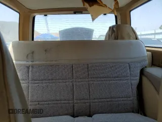 1985 Chevrolet Blazer с VIN 1G8CT18B5F8156619, выставлен на аукционе Copart как лот 61977745 с пробегом 22 993 миль миль и Чистый • Clean title. История ставок и продаж доступна на DreamBid. Изображение 10.