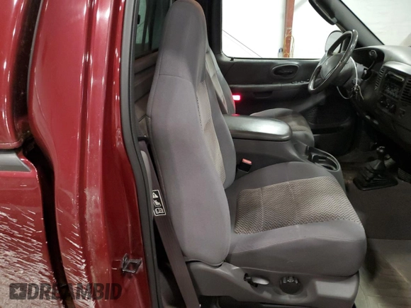 2003 Ford F-150 XL с VIN 1FTPF18L73NA50886, выставлен на аукционе Copart как лот 87370934 с пробегом Не указан миль и Чистый • Clean title. История ставок и продаж доступна на DreamBid. Изображение 10.