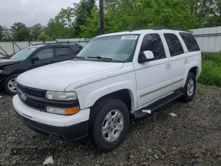 2005 Chevrolet Tahoe LS z VIN 1GNEK13T45J243248, wystawiony jako Copart lot #56886745 z przebiegiem 184 996 mil mil oraz Czysty tytuł • Clean title. Historia ofert i sprzedaży dostępna na DreamBid. Obrazek 1.
