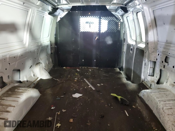 2013 Ford Econoline Cargo Commercial z VIN 1FTNE2EL7DDA00050, wystawiony jako Copart lot #58330445 z przebiegiem 166 206 mil mil oraz Szkoda całkowita • Salvage title. Historia ofert i sprzedaży dostępna na DreamBid. Obrazek 11.