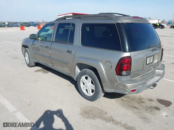 2003 Chevrolet TrailBlazer EXT LT with VIN 1GNES16S936226237, listed as a IAAI auction lot 41826283 with 178,197 mi miles. Bid and sale history available at carsss.com. Image 3.
