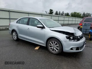 2013 Volkswagen Jetta SE with VIN 3VWDP7AJ9DM448489, listed as a Copart auction lot 62683725 with 178,931 mi miles and Salvage title. Bid and sale history available at DreamBid. Image 4.