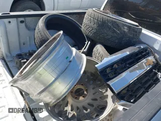 2018 Chevrolet Silverado 1500 LT with VIN 3GCUCRER0JG286336, listed as a IAAI auction lot 41738980 with 124,612 mi miles and . Bid and sale history available at DreamBid. Image 12.