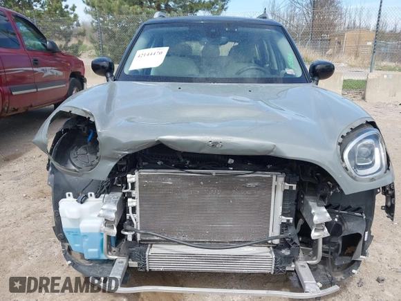 2022 MINI Countryman Cooper S with VIN WMZ83BR03N3N56348, listed as a IAAI auction lot 42144470 with 26,727 mi miles and . Bid and sale history available at DreamBid. Image 12.