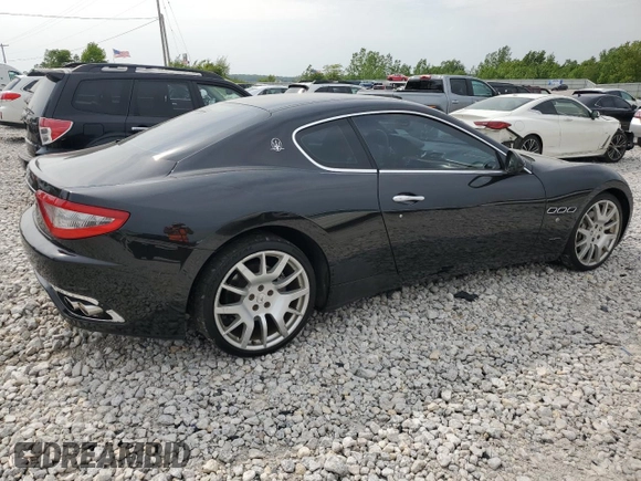 2008 Maserati GranTurismo z VIN ZAMGJ45A480034390, wystawiony jako Copart lot #59290025 z przebiegiem 54 645 mil mil oraz Czysty tytuł • Clean title. Historia ofert i sprzedaży dostępna na DreamBid. Obrazek 3.