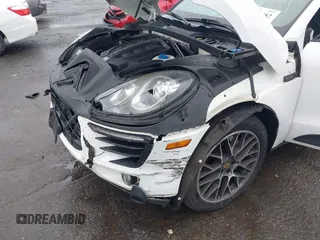 2016 Porsche Macan S with VIN WP1AB2A59GLB47204, listed as a IAAI auction lot 42512482 with 146,586 mi miles and . Bid and sale history available at DreamBid. Image 6.