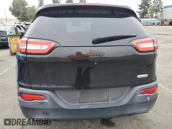 2016 Jeep Cherokee Latitude with VIN 1C4PJLCB7GW128303, listed as a Copart auction lot 53908255 with 104,098 mi miles and Clean title. Bid and sale history available at DreamBid. Image 6.