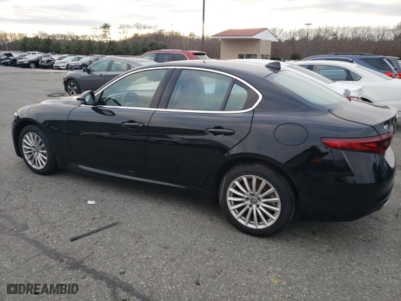 2021 Alfa Romeo Giulia with VIN ZARFANANXM7648303, listed as a Copart auction lot 82072763 with 18,179 mi miles. Bid and sale history available at carsss.com. Image 2.