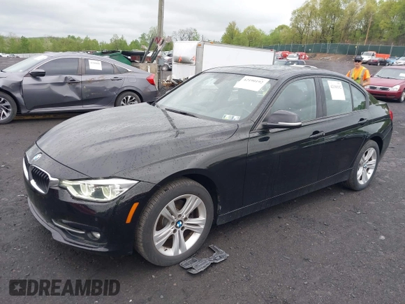 2016 BMW 3 Series 328i xDrive z VIN WBA8E3G5XGNT26311, wystawiony jako IAAI lot #42190192 z przebiegiem 124 516 mil mil oraz . Historia ofert i sprzedaży dostępna na DreamBid. Obrazek 2.