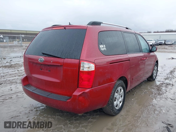 2009 Kia Sedona LX with VIN KNDMB233196282656, listed as a IAAI auction lot 41737300 with 95,971 mi miles. Bid and sale history available at carsss.com. Image 4.