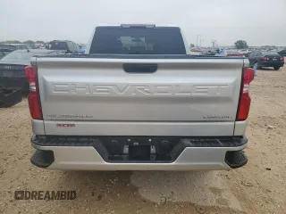 2020 Chevrolet Silverado 1500 Custom with VIN 1GCRWBEH2LZ368275, listed as a Copart auction lot 83323574 with 58,559 mi miles and Salvage Title. Bid and sale history available at carsss.com. Image 6.