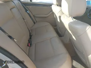2005 BMW 3 Series 330i with VIN WBAEV53425KM42421, listed as a IAAI auction lot 41001073 with 188,472 mi miles and . Bid and sale history available at carsss.com. Image 8.