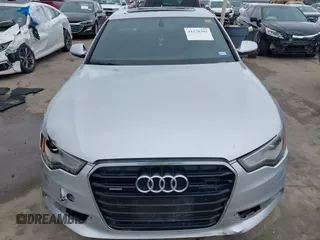 2015 Audi A6 Premium Plus z VIN WAUGFAFC8FN032627, wystawiony jako IAAI lot #41270302 z przebiegiem 82 104 mil mil oraz . Historia ofert i sprzedaży dostępna na DreamBid. Obrazek 12.