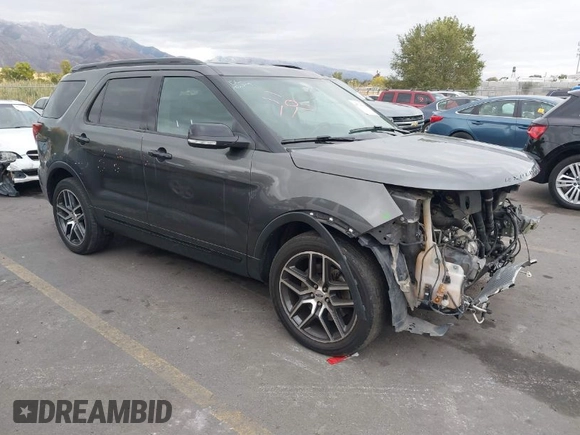 2017 Ford Explorer Sport z VIN 1FM5K8GT0HGB83753, wystawiony jako IAAI lot #40718586 z przebiegiem 101 980 mil mil oraz . Historia ofert i sprzedaży dostępna na DreamBid. Obrazek 1.