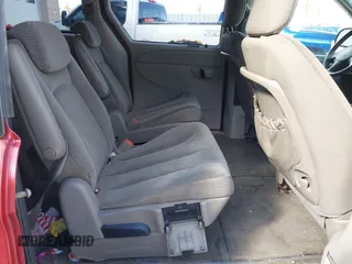 2005 Dodge Grand Caravan with VIN 2D4G944L75R310409, listed as a IAAI auction lot 41781132 with 128,120 mi miles and . Bid and sale history available at DreamBid. Image 8.