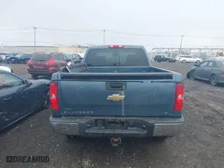 2011 Chevrolet Silverado 1500 LT with VIN 1GCRCSE0XBZ269267, listed as a IAAI auction lot 41887946 with 88,439 mi miles. Bid and sale history available at carsss.com. Image 17.