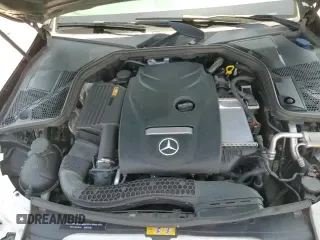 2017 Mercedes-Benz C 300 z VIN 55SWF4JB8HU179321, wystawiony jako Copart lot #70481065 z przebiegiem 86 818 mil mil oraz Szkoda całkowita • Salvage title. Historia ofert i sprzedaży dostępna na DreamBid. Obrazek 13.