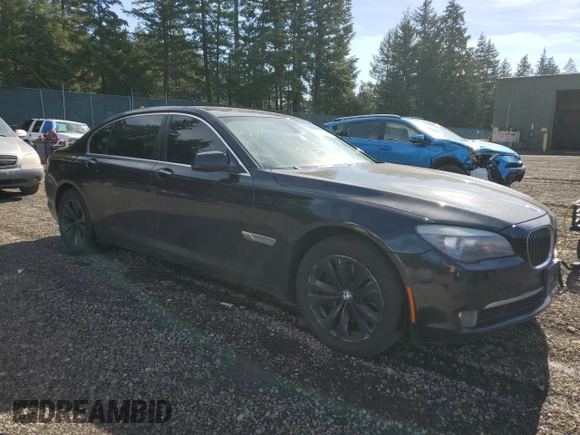 2012 BMW 7 Series 740Li z VIN WBAKB4C57CC577092, wystawiony jako Copart lot #47455255 z przebiegiem 155 763 mil mil oraz Czysty tytuł • Clean title. Historia ofert i sprzedaży dostępna na DreamBid. Obrazek 4.