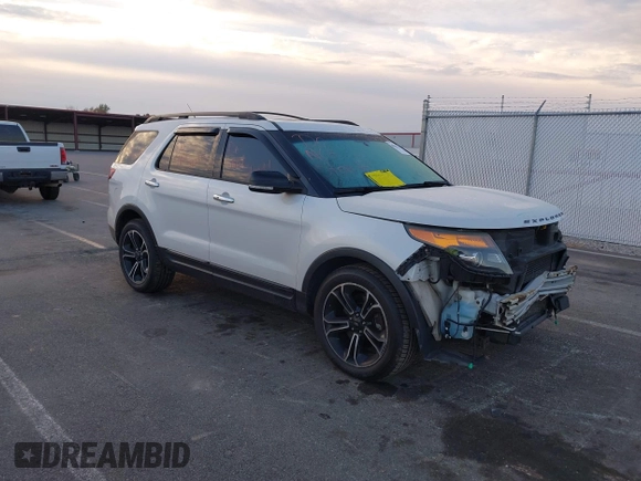 2013 Ford Explorer Sport z VIN 1FM5K8GT7DGB44569, wystawiony jako IAAI lot #40353201 z przebiegiem 146 860 mil mil oraz . Historia ofert i sprzedaży dostępna na DreamBid. Obrazek 1.