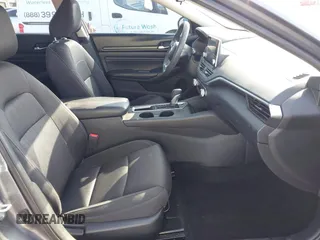 2020 Nissan Altima S z VIN 1N4BL4BV4LC123776, wystawiony jako IAAI lot #42421505 z przebiegiem 125 958 mil mil oraz . Historia ofert i sprzedaży dostępna na DreamBid. Obrazek 5.