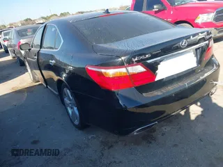 2010 Lexus LS 460 with VIN JTHBL5EFXA5095406, listed as a IAAI auction lot 41135894 with 181,132 mi miles. Bid and sale history available at carsss.com. Image 3.