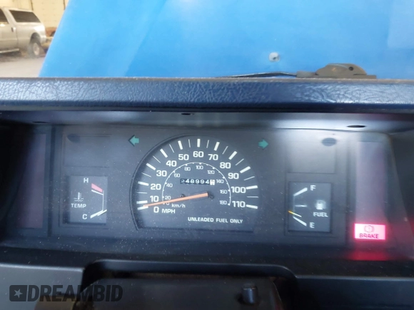1985 Toyota Pickup z VIN JT4RN50RXF0083921, wystawiony jako IAAI lot #42029838 z przebiegiem 249 994 mil mil oraz . Historia ofert i sprzedaży dostępna na DreamBid. Obrazek 7.