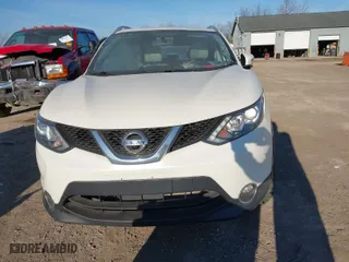 2017 Nissan Rogue Sport SL with VIN JN1BJ1CR9HW119098, listed as a IAAI auction lot 41863607 with 144,735 mi miles. Bid and sale history available at carsss.com. Image 12.
