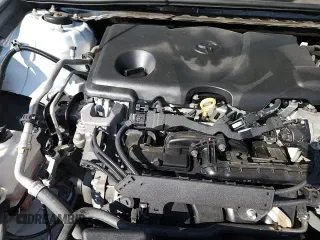 2022 Toyota Camry SE z VIN 4T1G11AK8NU666939, wystawiony jako Copart lot #85871025 z przebiegiem 59 002 mil mil oraz Czysty tytuł • Clean title. Historia ofert i sprzedaży dostępna na DreamBid. Obrazek 13.