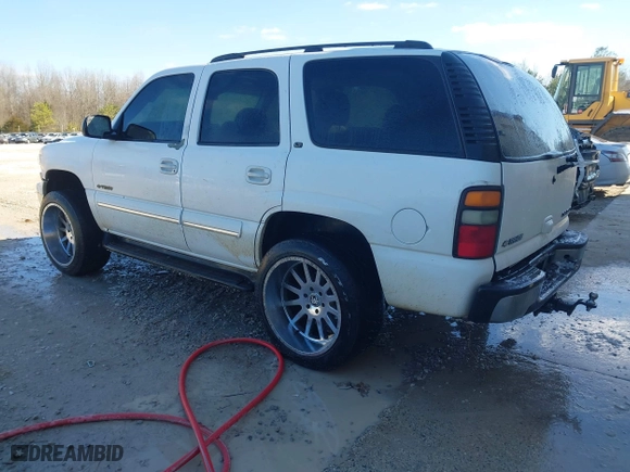 2003 Chevrolet Tahoe LS with VIN 1GNEC13Z73R126800, listed as a IAAI auction lot 41618509 with 267,234 mi miles. Bid and sale history available at carsss.com. Image 3.