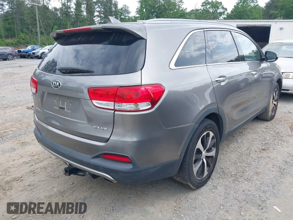 2016 Kia Sorento EX with VIN 5XYPH4A54GG007224, listed as a IAAI auction lot 42181058 with 131,169 mi miles. Bid and sale history available at carsss.com. Image 4.