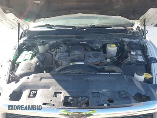 2015 Ram 2500 Tradesman с VIN 3C6UR5HL8FG670037, выставлен на аукционе IAAI как лот 41410963 с пробегом 309 304 миль миль и . История ставок и продаж доступна на DreamBid. Изображение 10.