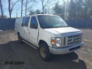 2011 Ford Econoline Cargo Commercial z VIN 1FTNS2EW9BDB24742, wystawiony jako IAAI lot #42098792 z przebiegiem 206 816 mil mil oraz . Historia ofert i sprzedaży dostępna na DreamBid. Obrazek 1.